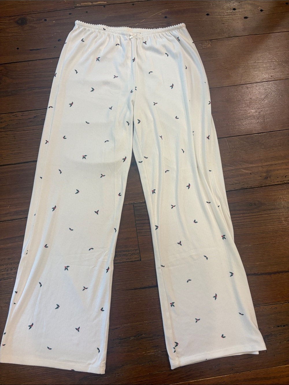 Auden Cream Pajama Pants with Holly Print